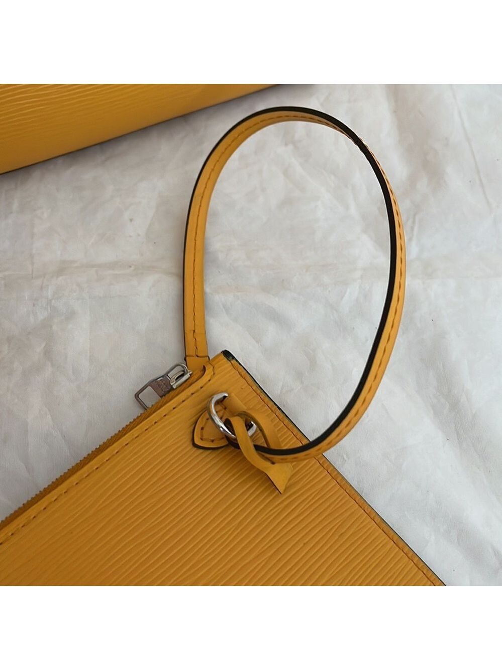 Louis Vuitton Epi Leather Neverfull MM - Picture 13 of 16